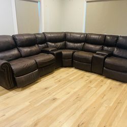 Brown Sectional 