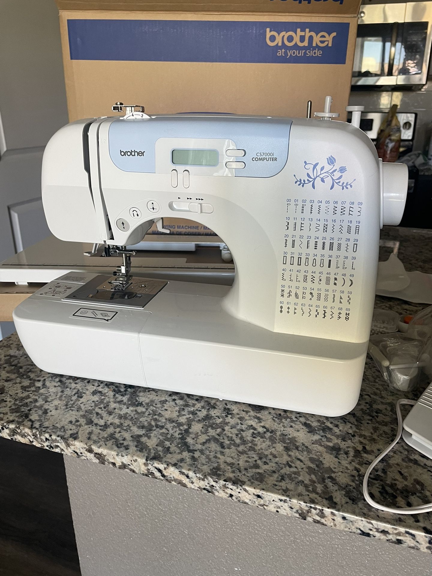 Sewing machine BROTHER CS7000i