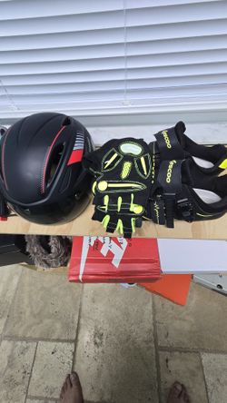 Cycling Gear Bundle Helmet M/L Shoes 45 Gloves L 2 XL Jerseys Giro Italia Set