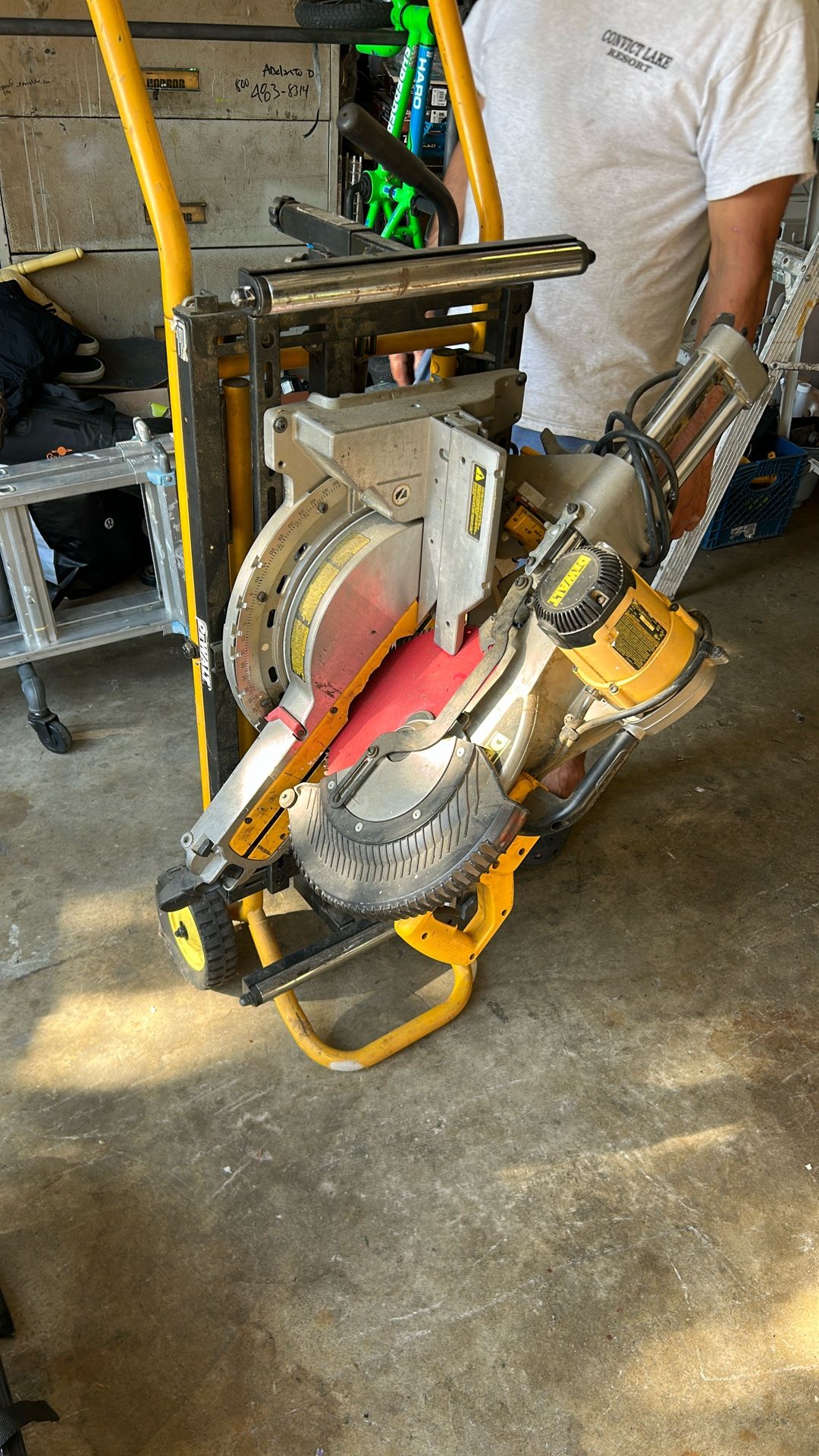 Dewalt Miter Saw - Carpenter Miter 12”