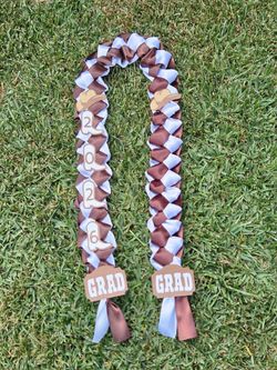 Western Graduation Lei