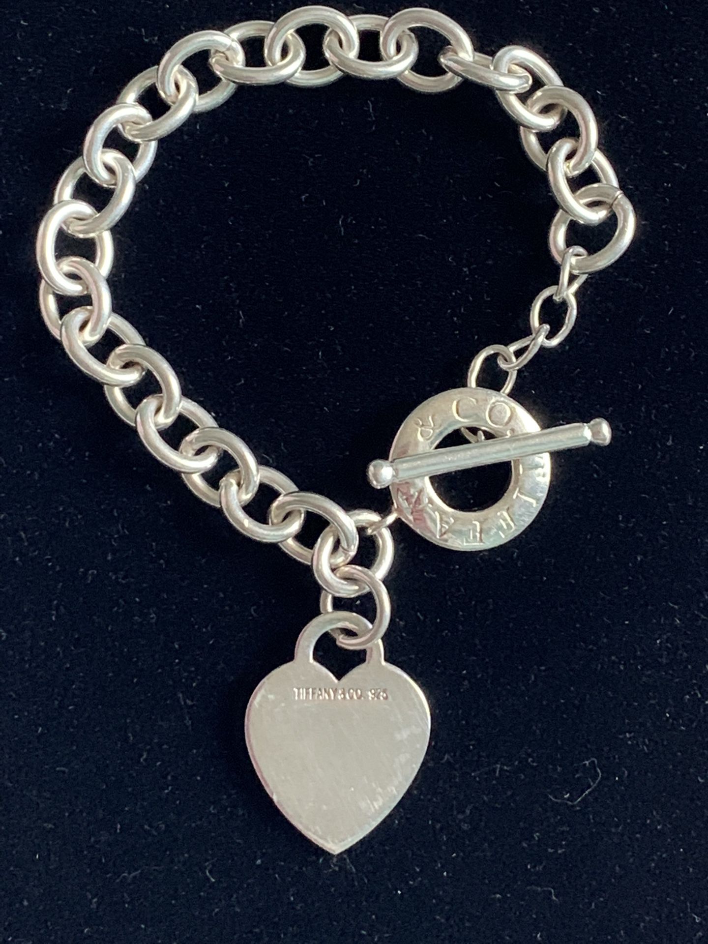 Tiffany & Co.  blank heart toggle bracelet