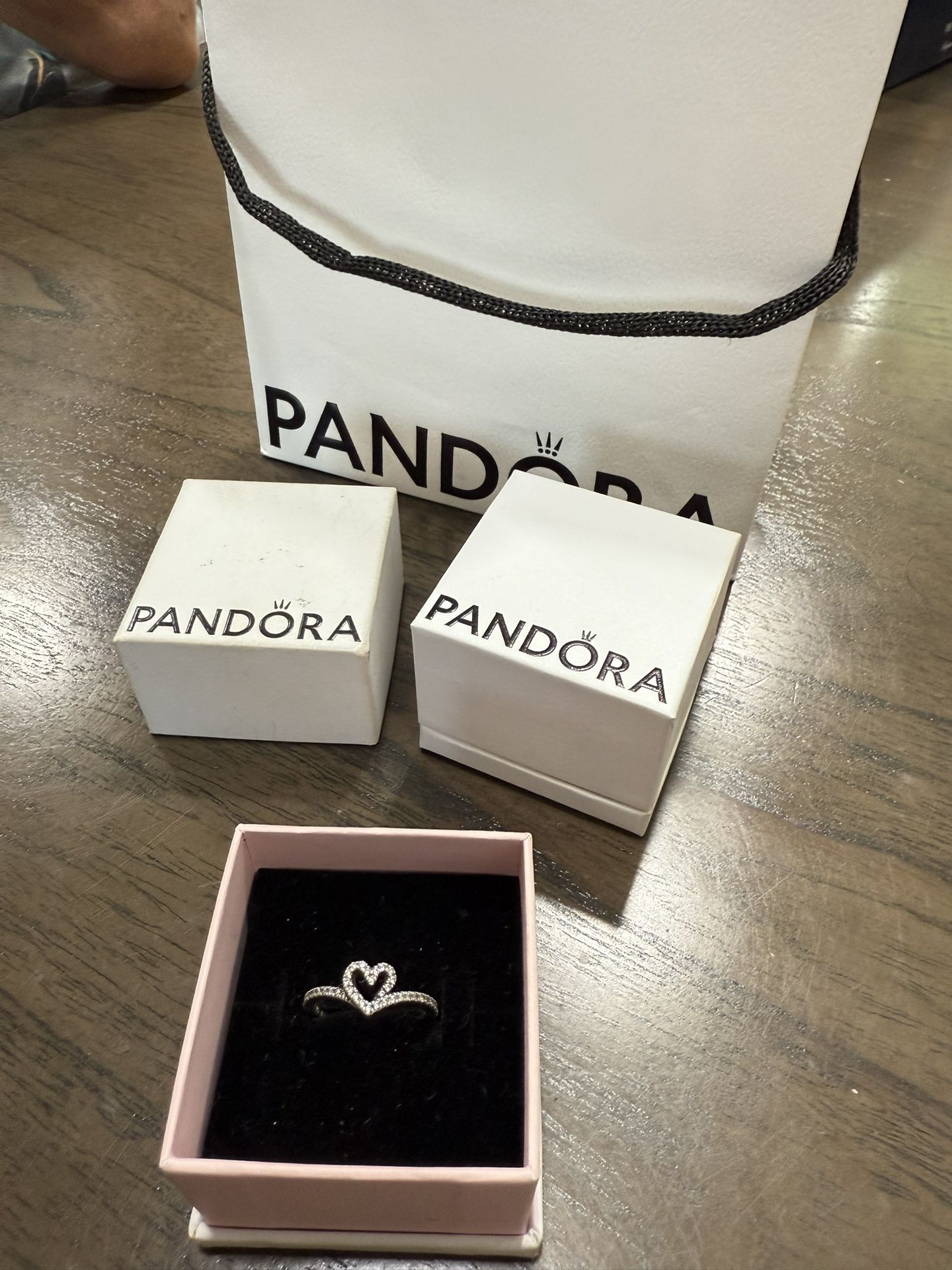 Pandora Ring