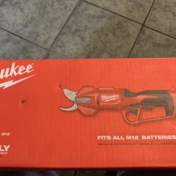 M12  Brushles Pruning Saw