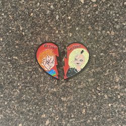 Los Toxicos Pin