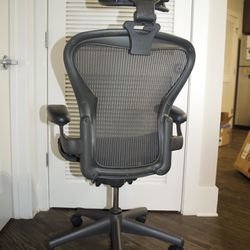 Herman Miller Aeron Chair Size B 2021
