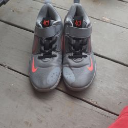 Nike Kd Trey 5  VII Basketball  Shoe