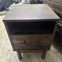Dresser Set 