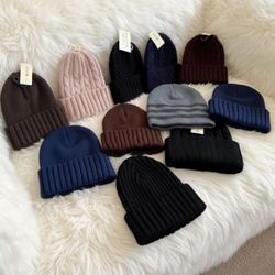 $2 Each: Brand New Winter Beanies for Men & Women(18 Beanies Available) (Pick up🛒 In Bellevue)*Check out my Other Posts 🎁