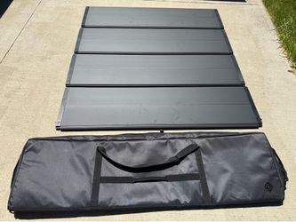 Rivian Manual tonneau Cover (metal)