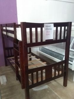 Wood bunk bed