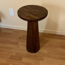 Accent Table