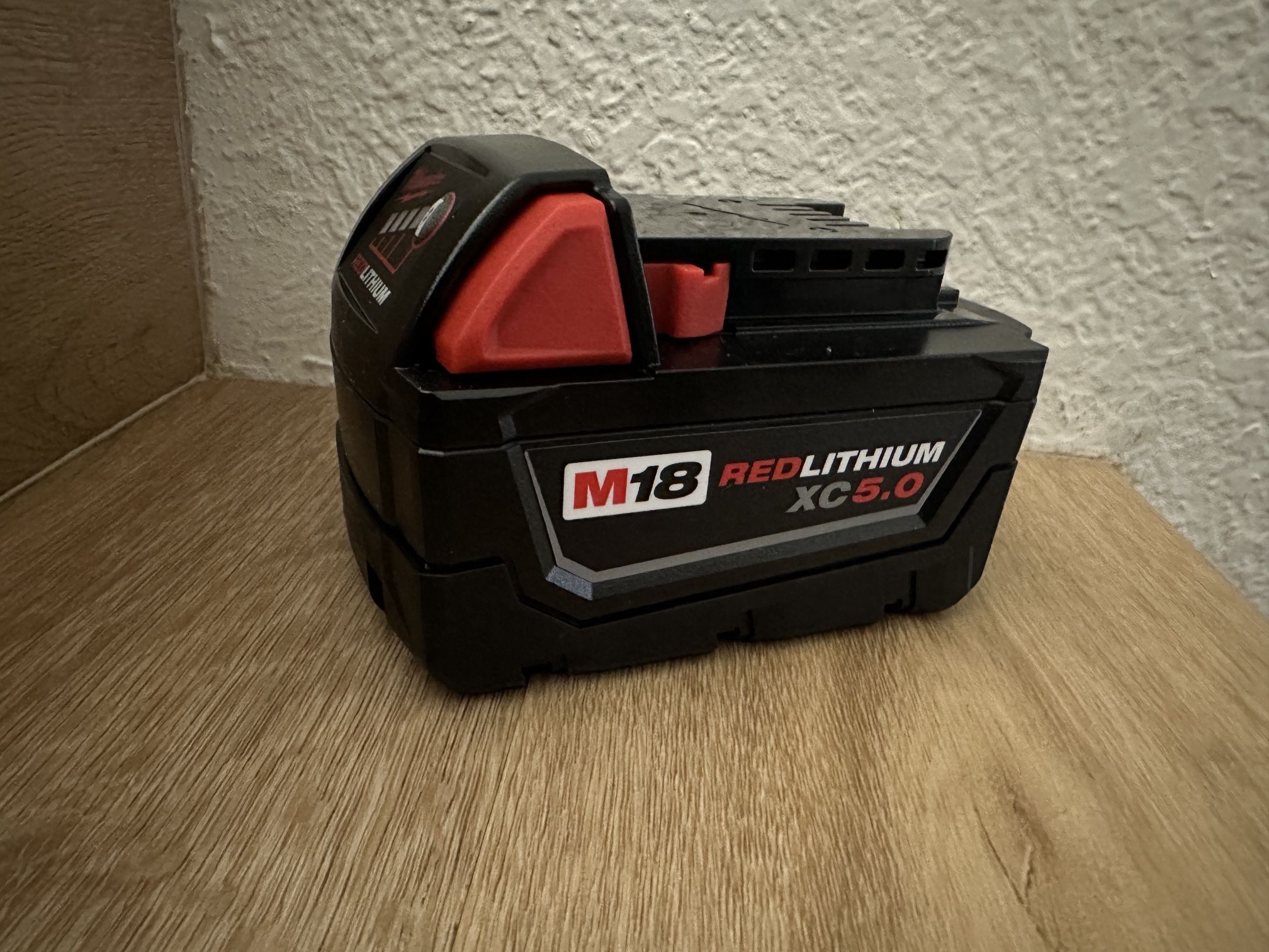 Milwaukee M18 XC 5.0ah Battery (new)