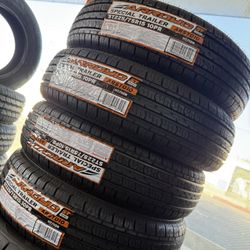 Vendo Set De Llantas 225/75/R15St Instaladas Y BALANCEDAS Las 4 Llantas Arroyo Por $350