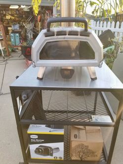Ooni Karu 16 Multi-Fuel Pizza Oven Bundle