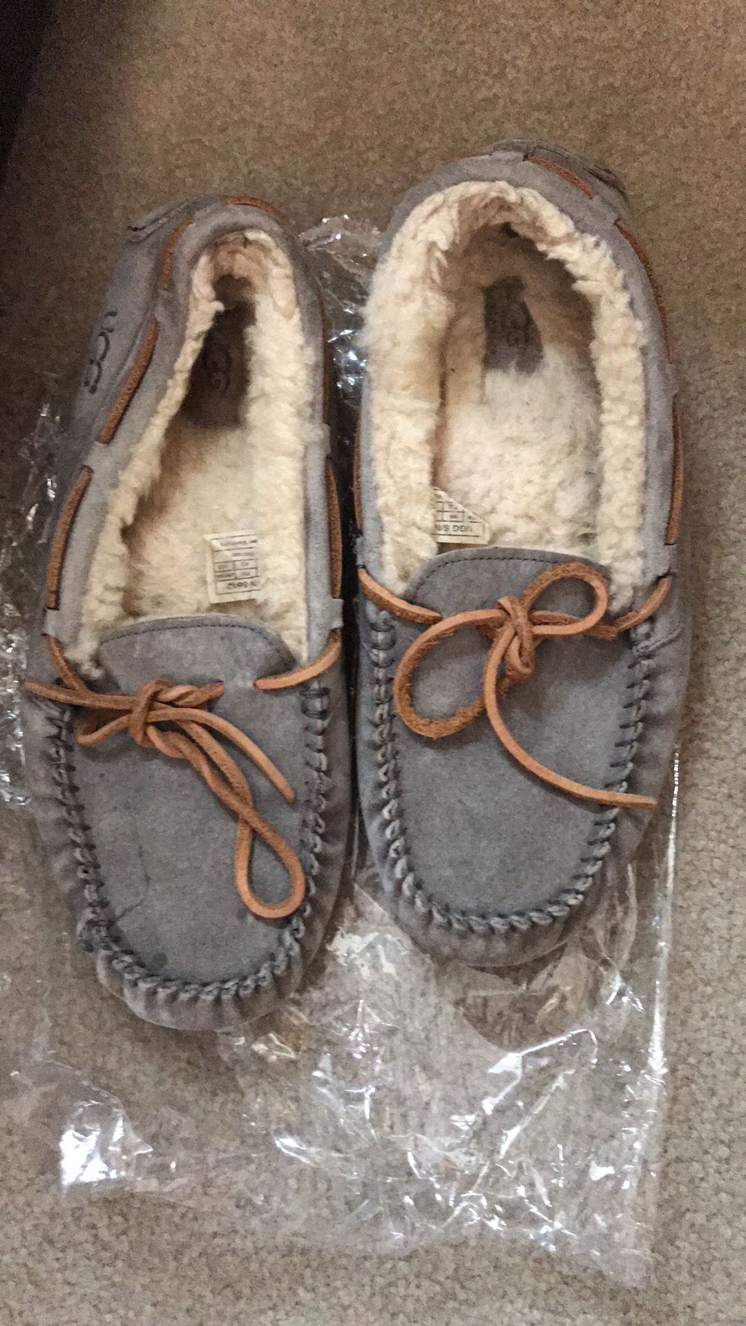 Uggs shoes size 9