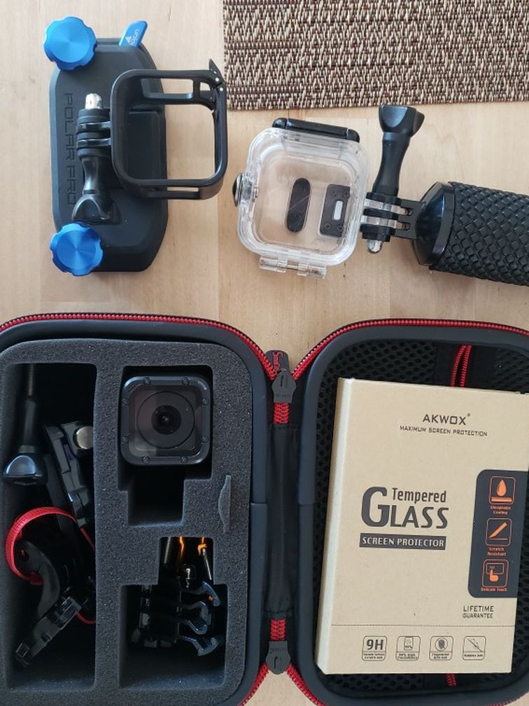 GoPro Hero Session with Accessories