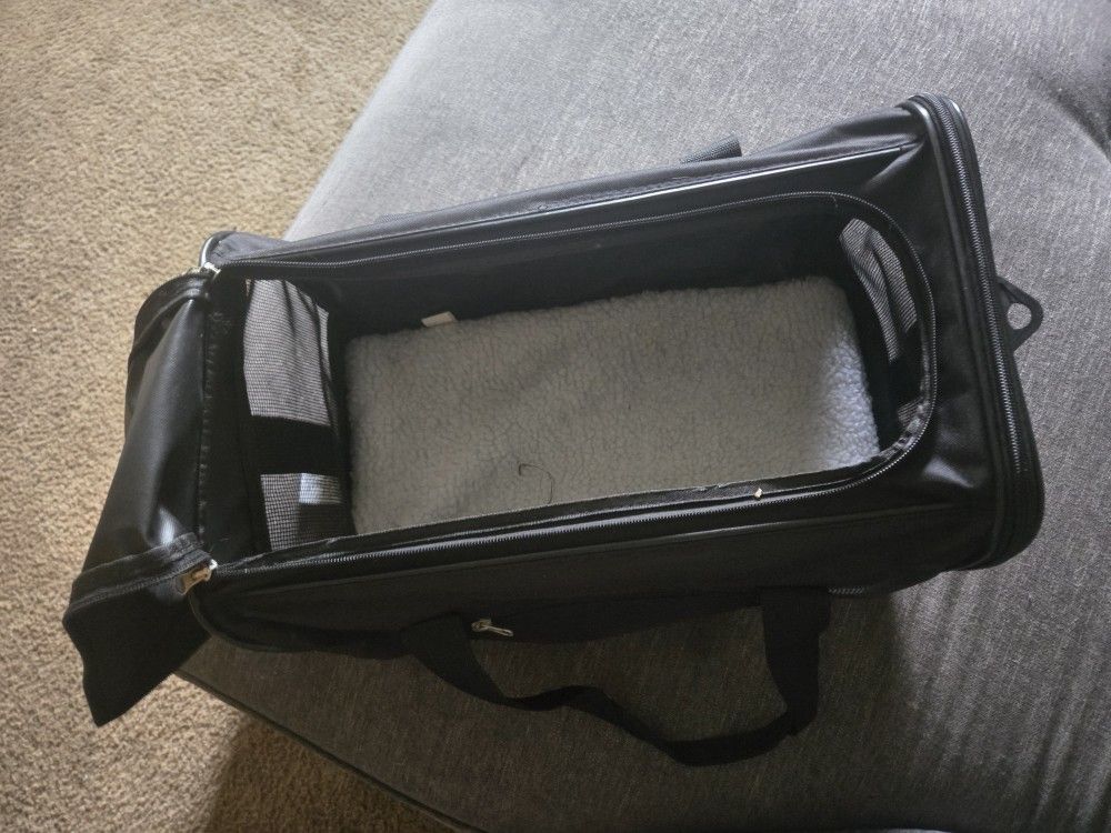 Dog/cat Carrier