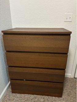 Chest of drawers