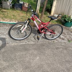 HUFFY TRAIL RUNNER Teen Mountain Bike 