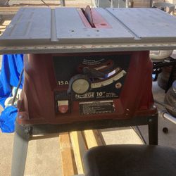 Table Saw With Stand