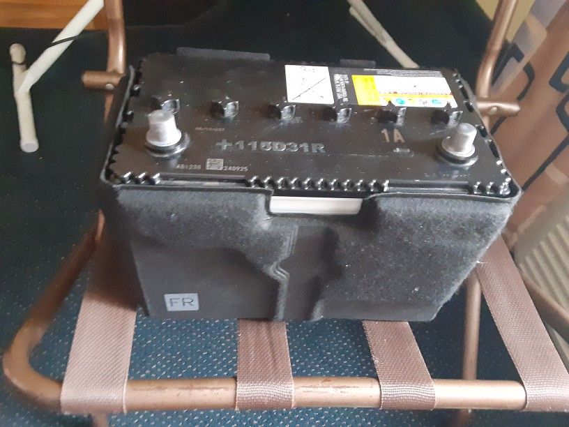 12 V Car Battery Top Post