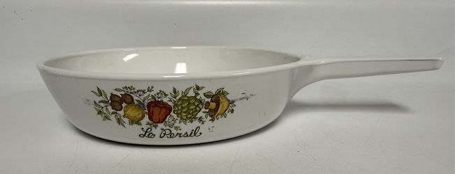 Vintage Corning Ware Le Persil (parsley) Spice of Life 6-1/2" ceramic skillet-saucepan, Model P83-B, without lid.