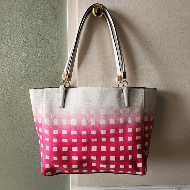 Coach Madison Gingham Print Saffiano Leather for Sale in Lakewood, CA -  OfferUp