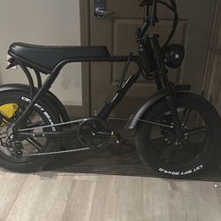 Electric bike 31.5 Mph (comes with charger and battery) 