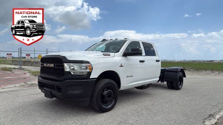 2022 Ram 3500 Crew Cab & Chassis