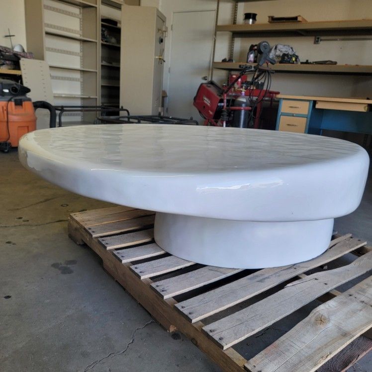 ALASTOR HIGH-GLOSS WHITE CONCRETE OVAL COFFEE TABLE