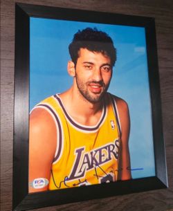 Vlade Divac Signed Autograph 8x10 Photo PSA