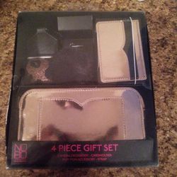 4 Piece Gift set 