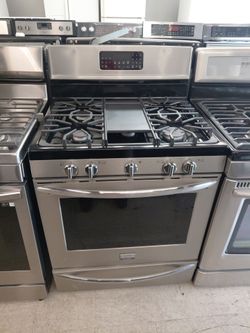 Gas stove 5 burners
