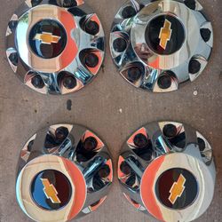 CHEVY SILVERADO -SIERRA DUALLY SET OF OEM HUB CAPS  8 X 210 BOLT PATTERN 