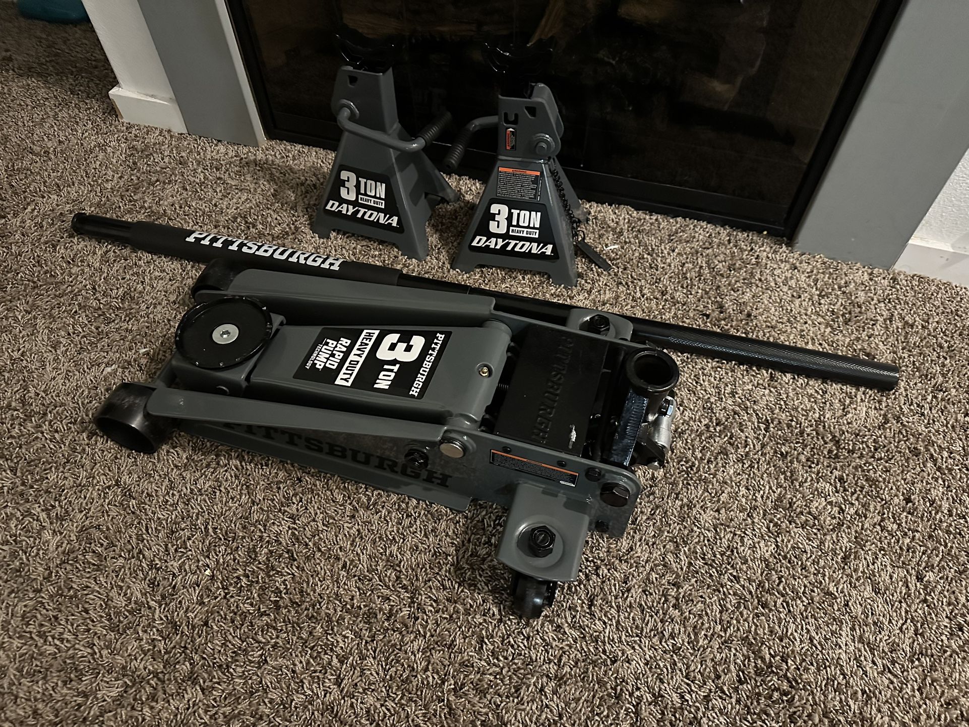 Pittsburgh 3 Toon Floor Jack And Daytona 3 Ton Jack Stand