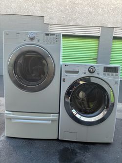 LG Front Load Washer & Gas Dryer Set with Steam – White, Large Capacity