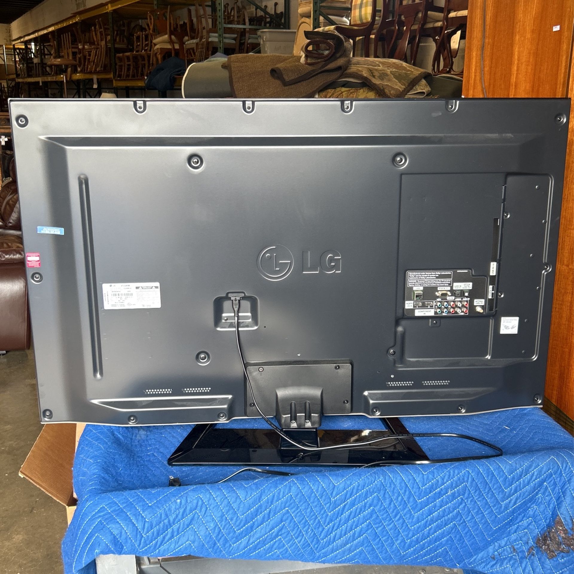 LG tv 48inch