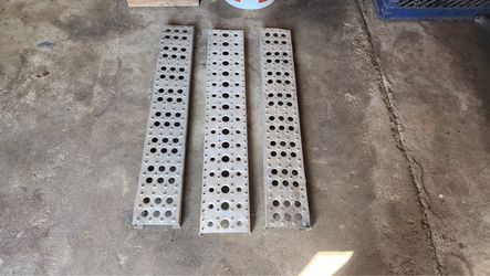 Freightliner steps