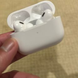 airpod pro 2 (cheap, dont want em anymore) (I ALSO CAN TRADE)
