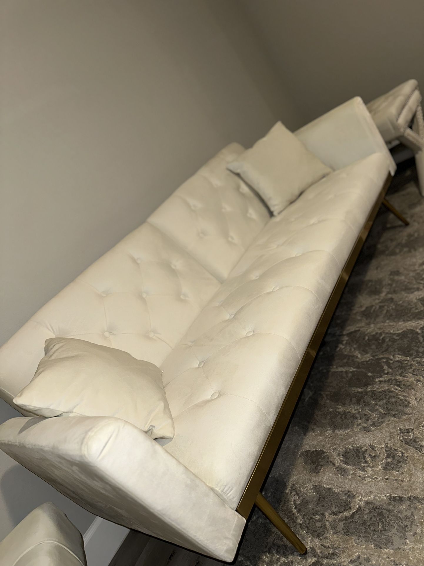 White Pearl Sofa/Couch 