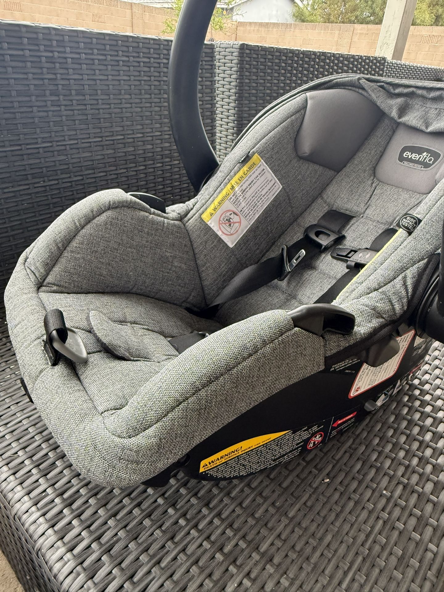 Infant Car Seat - Great Condition