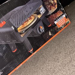 Black Stone Pro Pizza Oven