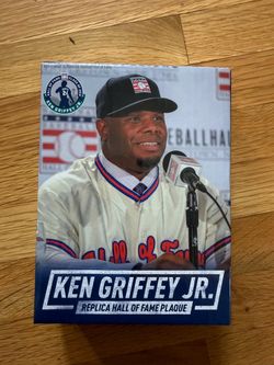Replica Hall of Fame Plaque - Ken Griffey Jr.