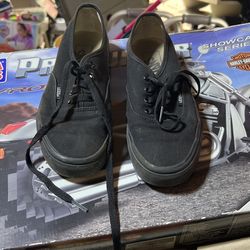 Size 5.5 black vans.