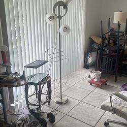 3 Lights Tall  Floor Lamps 