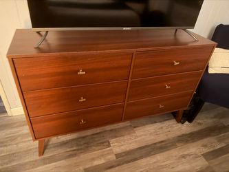 Dresser and nightstand