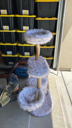 CAT TREE