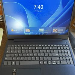Lenovo Laptop 15 Inch, 8 RAM, 256 GB, Like New