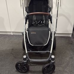 Uppa Baby V2 Stroller